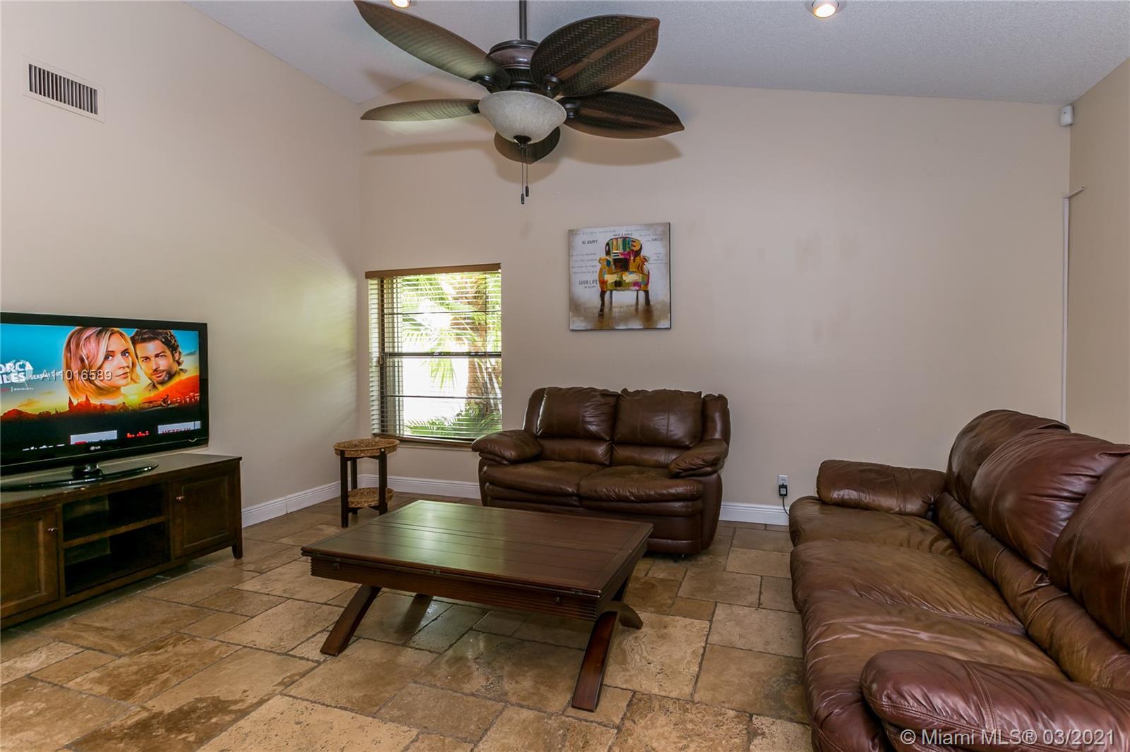 11778 Island Lakes Lane Boca Raton, FL 33498 - Photo 8 of 19 Gallery Image 8