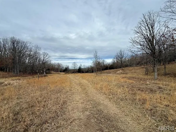 $627,900 | 8593 Highway 17, Bucyrus, MO 65444