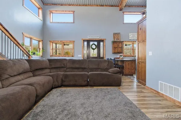 $627,900 | 8593 Highway 17, Bucyrus, MO 65444