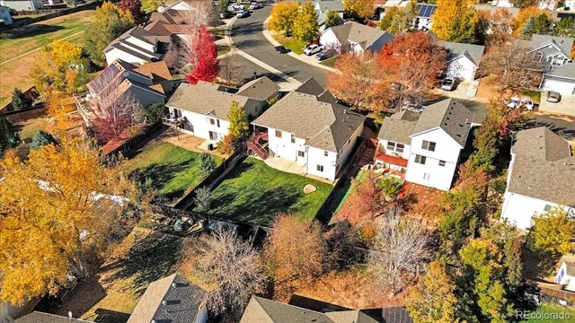 a picture of a wall with a white wall and a painting