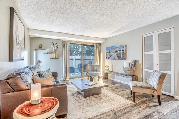 $268,000 | 1535 Castlerock Avenue, Unit 10, Wenatchee, WA 98801