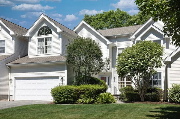 $890,000 | 20 Sanctuary Drive, East Greenwich, RI 02818