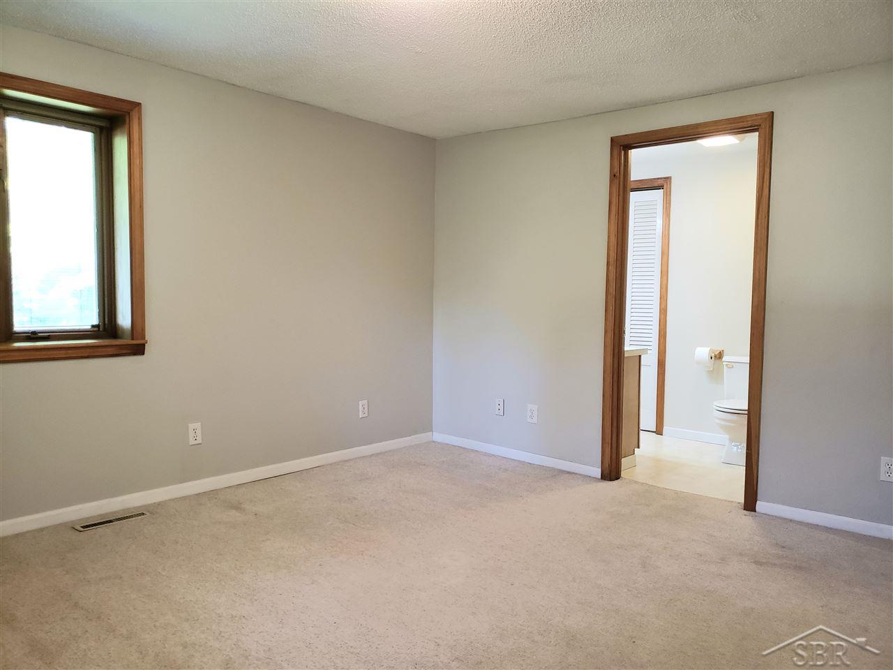 2520 South 5 Mile Road Midland, MI 48640 - Photo 9 of 22 Master Bedroom