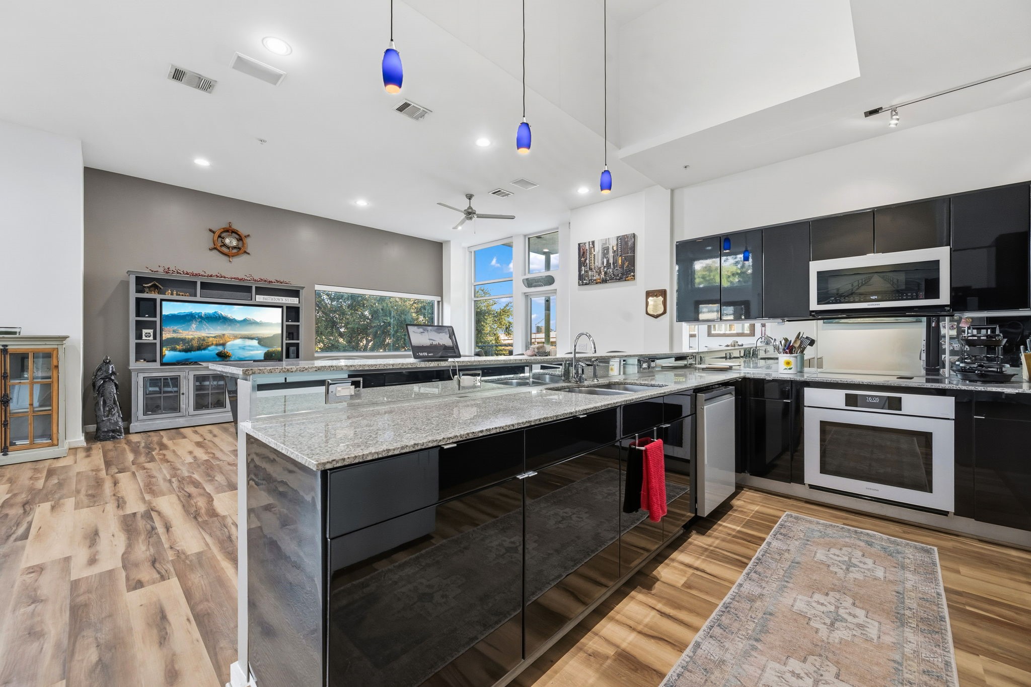 102 Quitman Street, Unit 201 Houston, TX 77009 - Photo 14 of 31