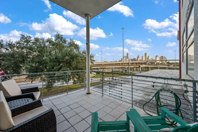 $388,500 | 102 Quitman Street, Unit 201, Houston, TX 77009
