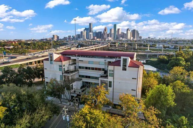 $388,500 | 102 Quitman Street, Unit 201, Houston, TX 77009