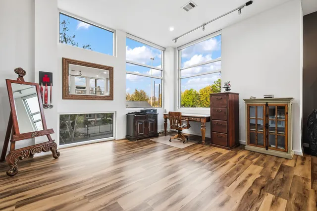 $388,500 | 102 Quitman Street, Unit 201, Houston, TX 77009