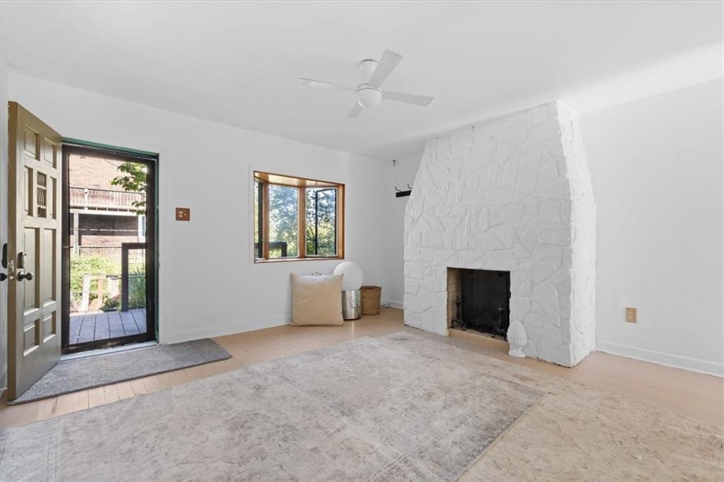 515 Behring Street Pittsburgh, PA 15203 - Photo 11 of 35