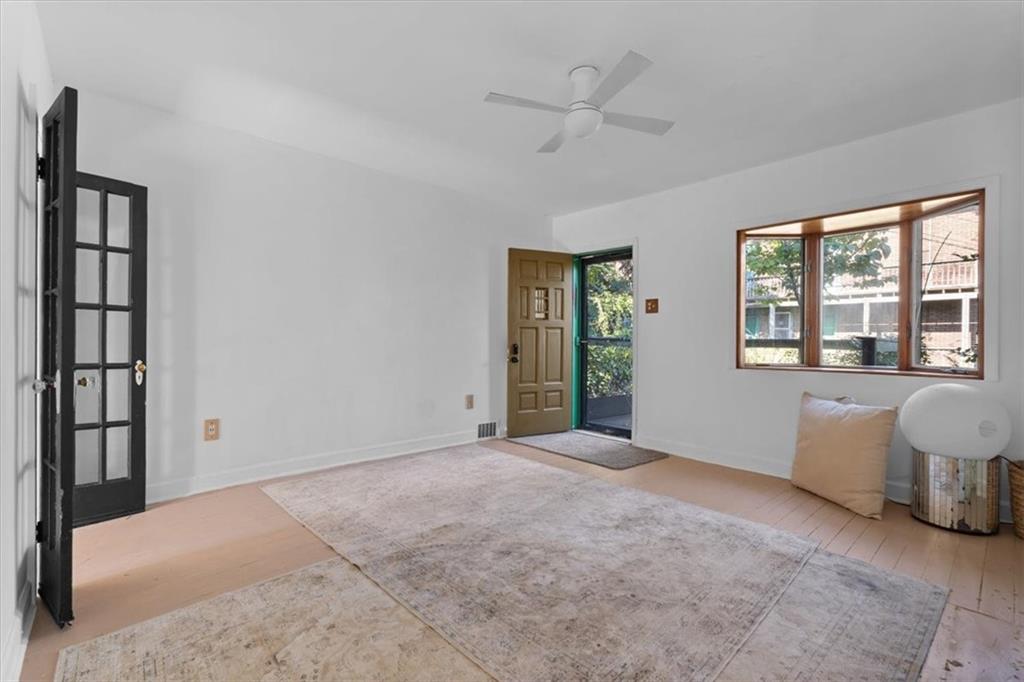 515 Behring Street Pittsburgh, PA 15203 - Photo 12 of 35