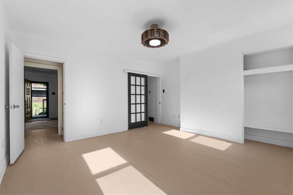 515 Behring Street Pittsburgh, PA 15203 - Photo 14 of 35