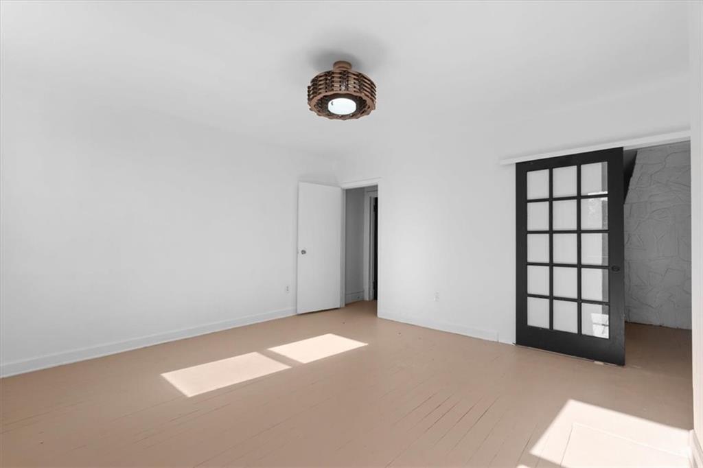 515 Behring Street Pittsburgh, PA 15203 - Photo 15 of 35