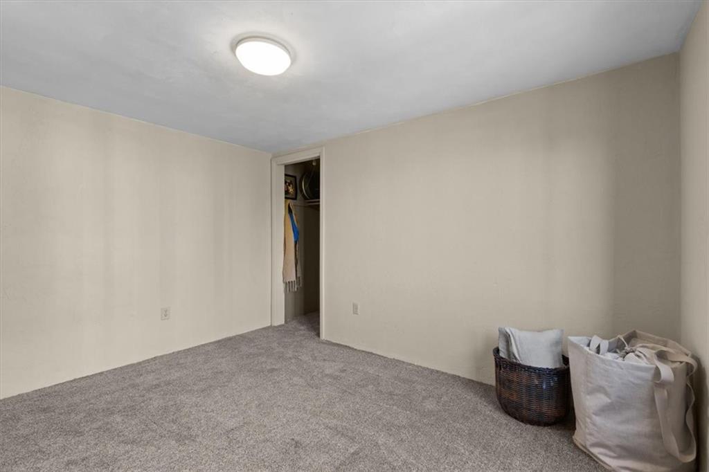 515 Behring Street Pittsburgh, PA 15203 - Photo 17 of 35