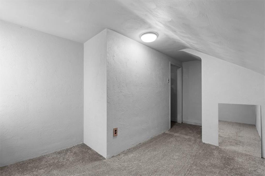 515 Behring Street Pittsburgh, PA 15203 - Photo 19 of 35