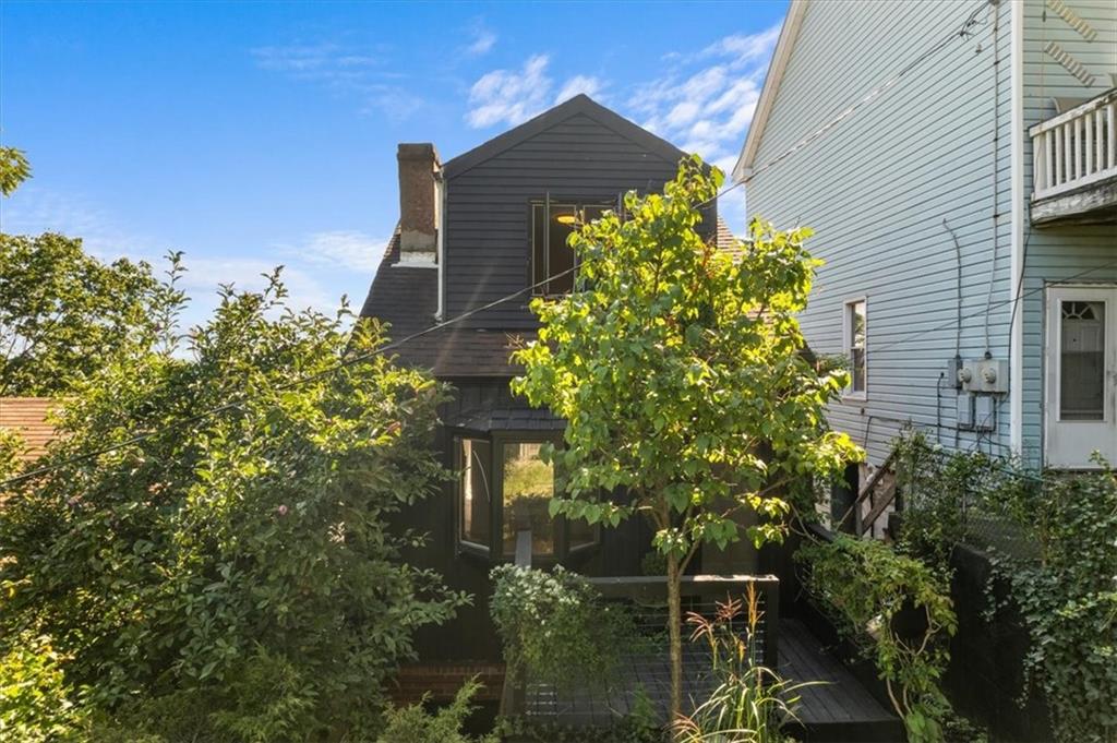 515 Behring Street Pittsburgh, PA 15203 - Photo 2 of 35