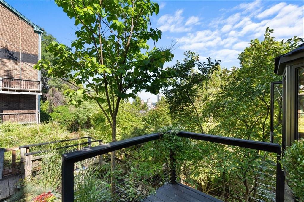 515 Behring Street Pittsburgh, PA 15203 - Photo 29 of 35