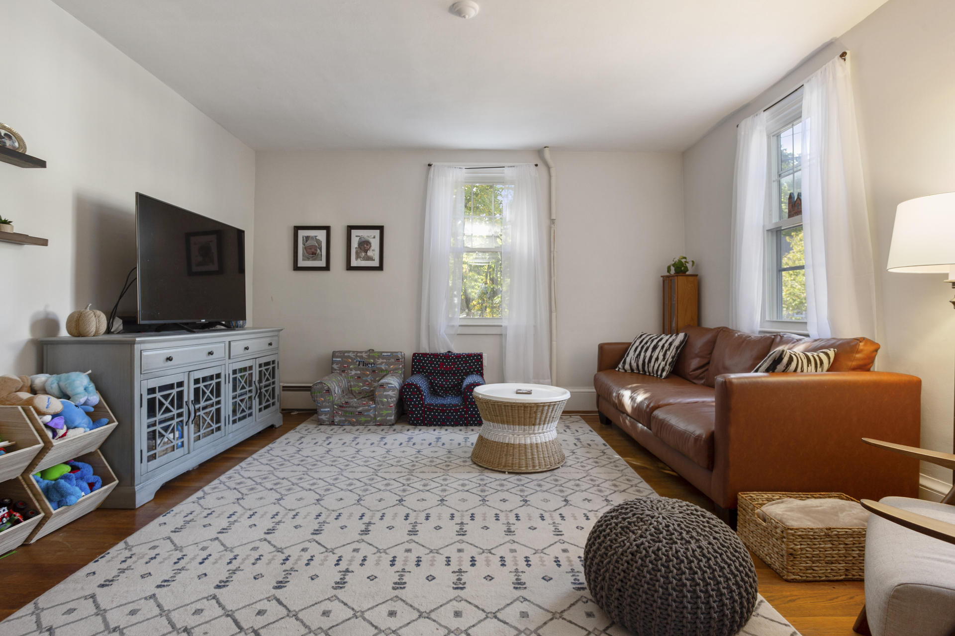 25 Spring Street Fairhaven, MA 02719 - Photo 5 of 27 005-photo-living-room-8692490