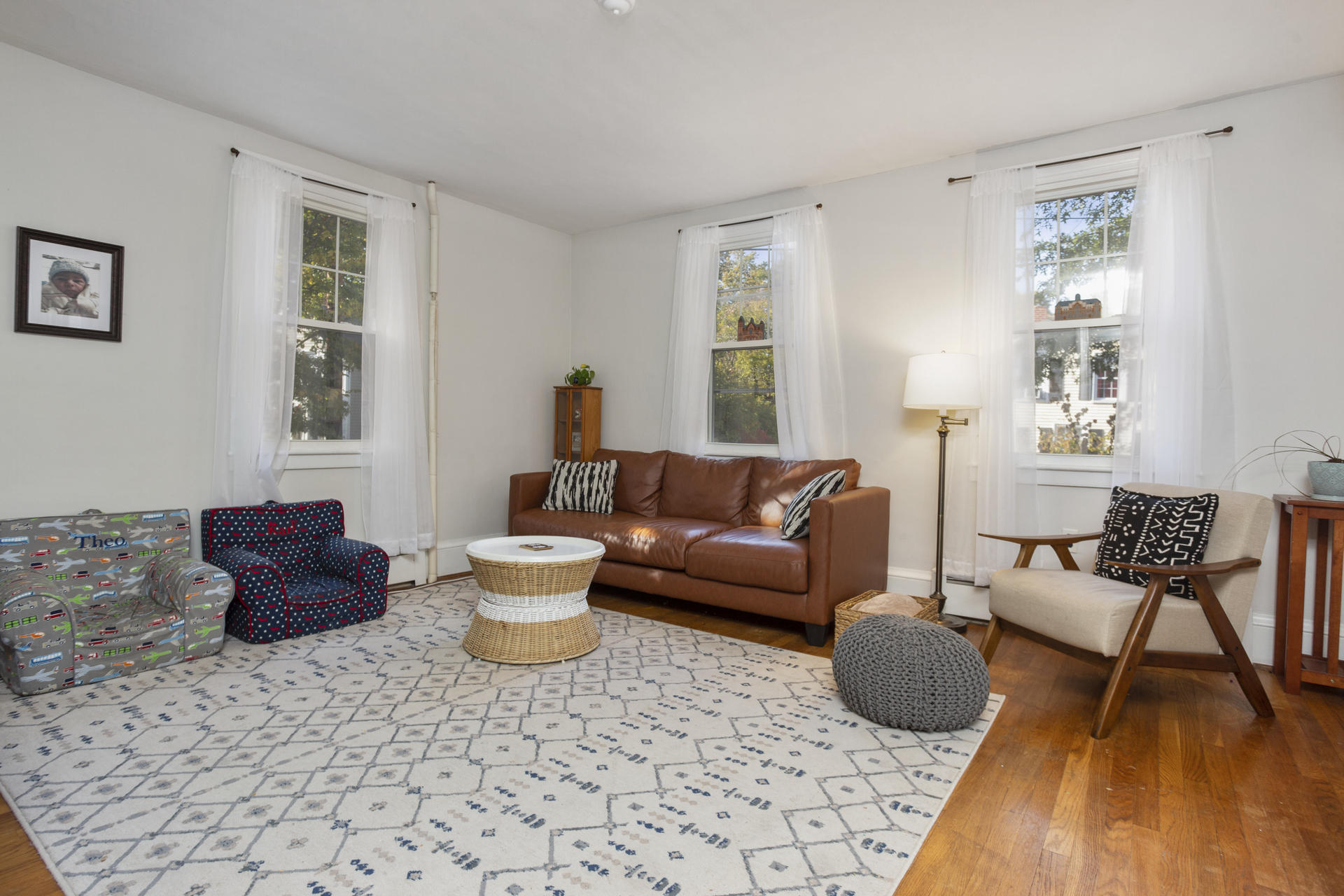 25 Spring Street Fairhaven, MA 02719 - Photo 6 of 27 006-photo-living-room-8692491