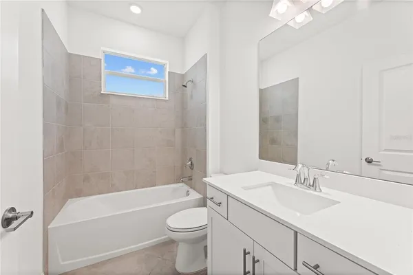 $416,597 | 3307 Pineberry Crossing, Parrish, FL 34219
