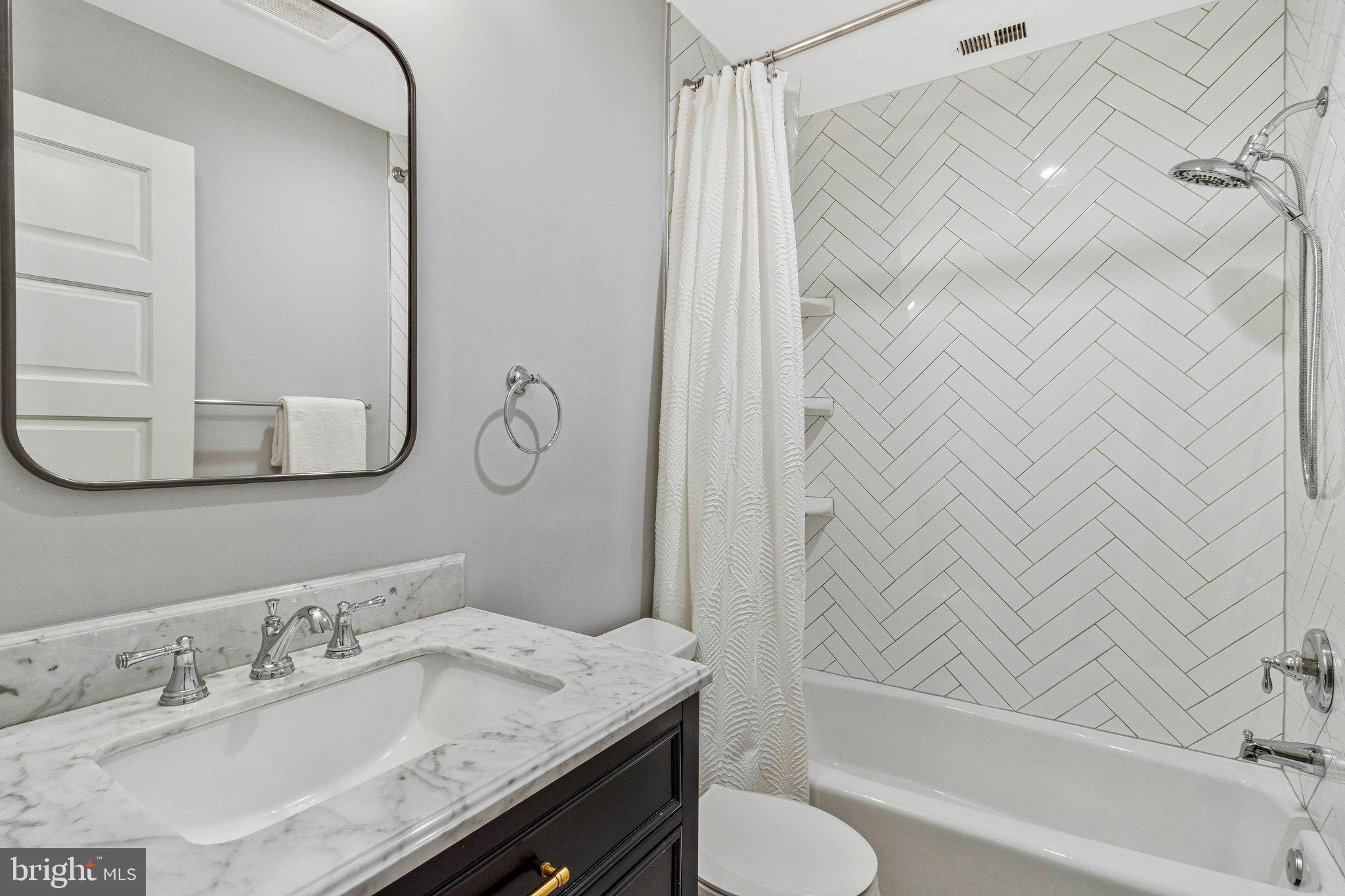 822 5th Street Northeast Washington, DC 20002 - Photo 33 of 48