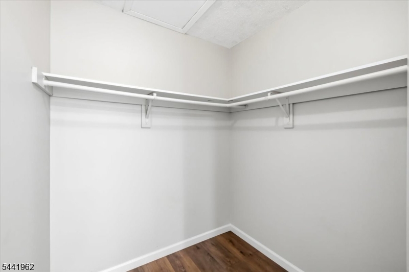 286 Nebula Road Piscataway, NJ 08854 - Photo 23 of 38