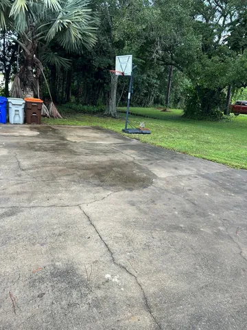 an empty room with an entryway