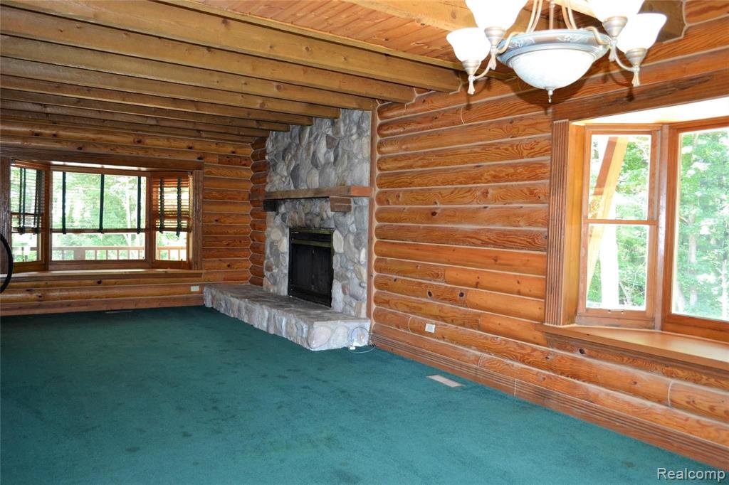 6556 Crooked Lake Road Brighton, MI 48116 - Photo 14 of 34