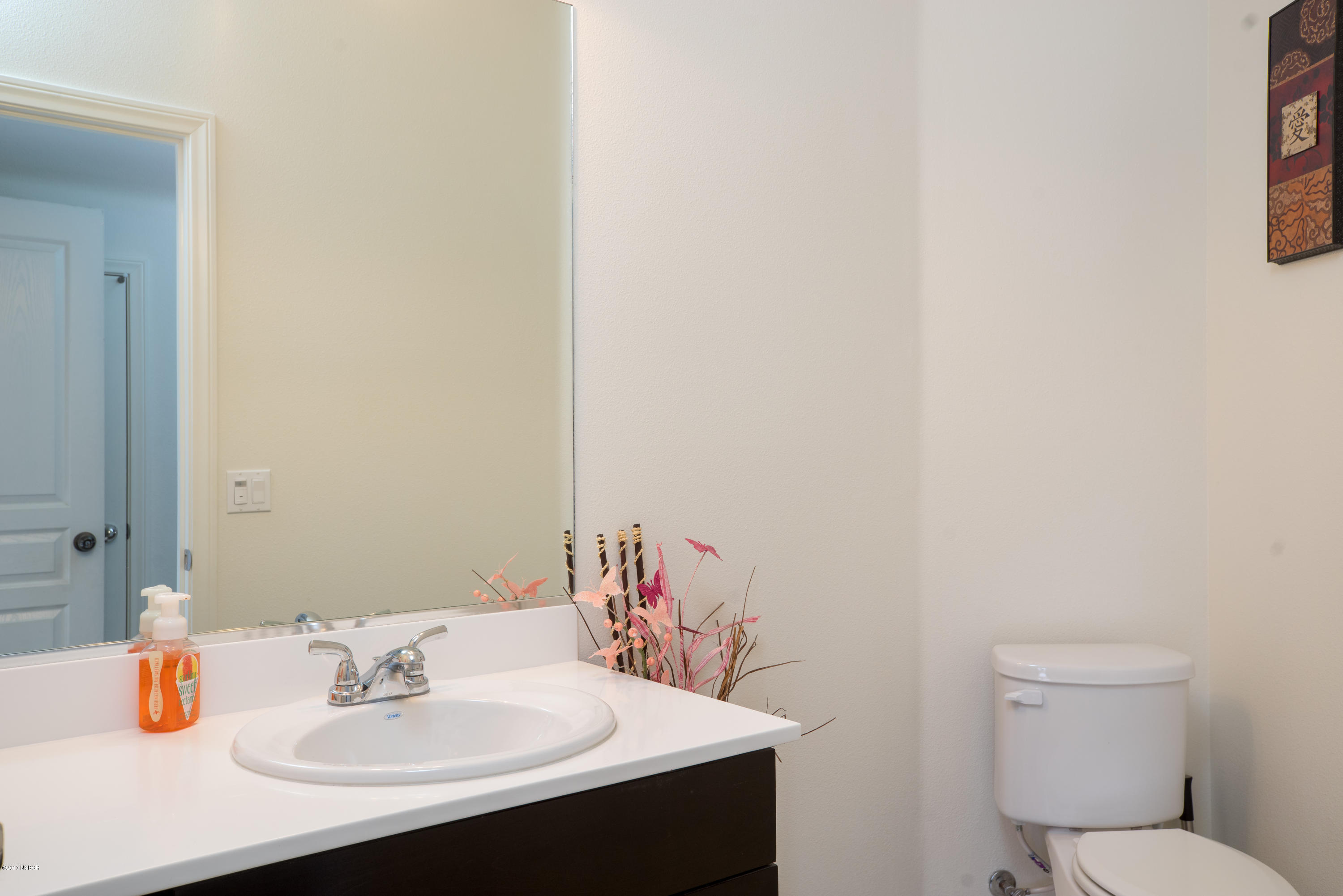2225 Meridian Way Lompoc, CA 93436 - Photo 12 of 21 012_Powder Room
