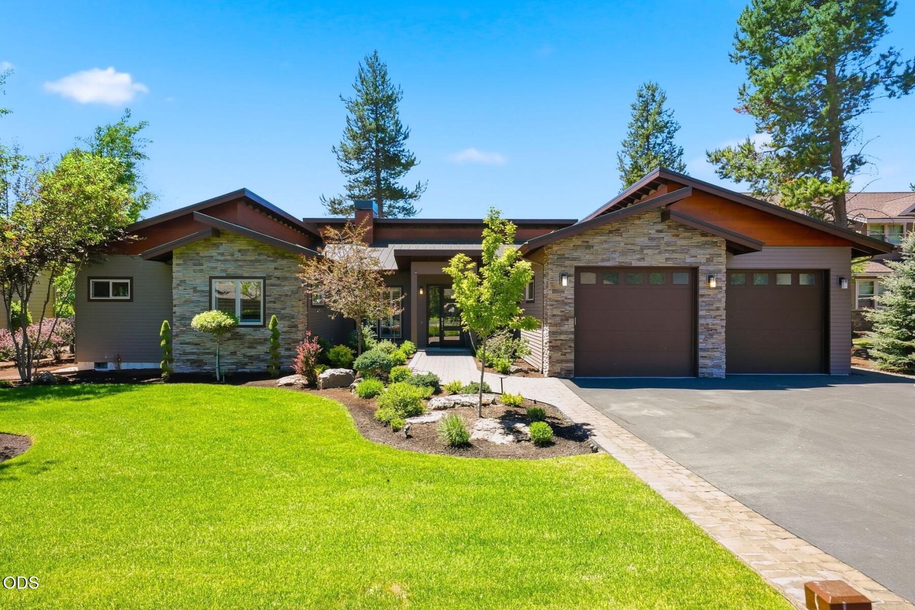 16803 Pony Express Way Bend, OR 97707 - Photo 3 of 49