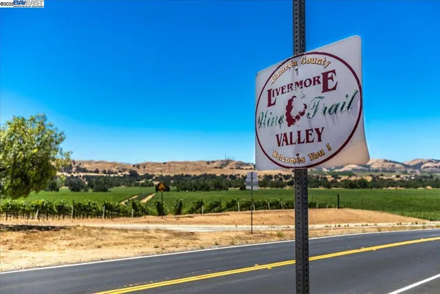 $1,085,000 | 2105 Malbec Common, Livermore, CA 94550