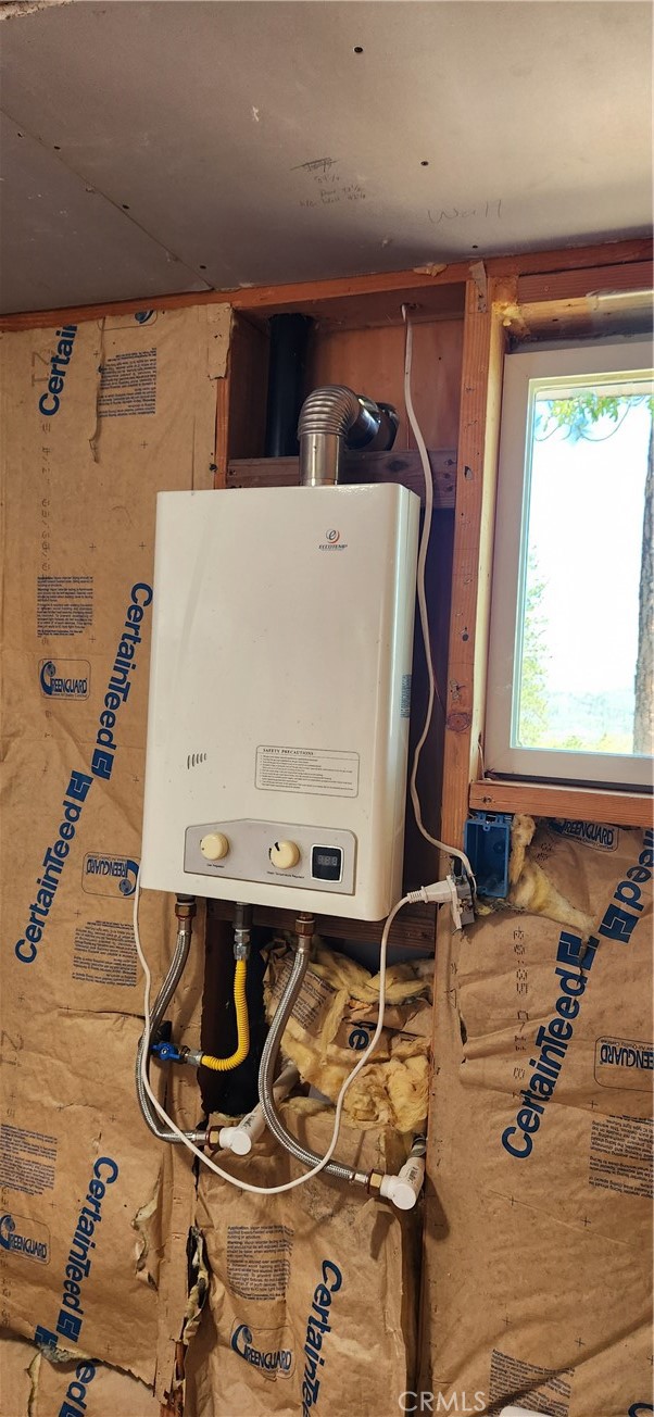 74 Lakeview Ridge Oroville, CA 95966 - Photo 22 of 42 Propane Instant Hot Water Heater
