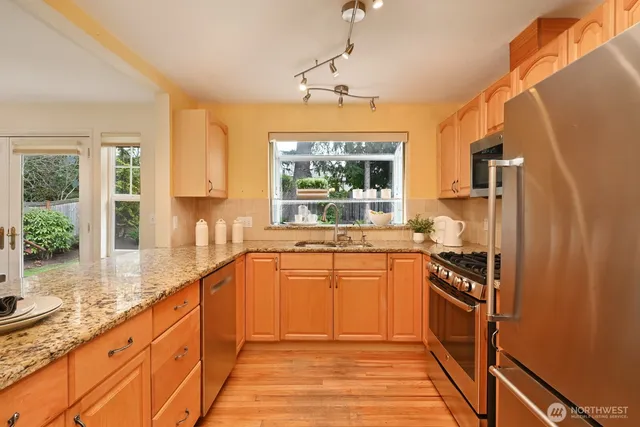 $1,190,000 | 8222 38th Avenue Northeast, Seattle, WA 98115