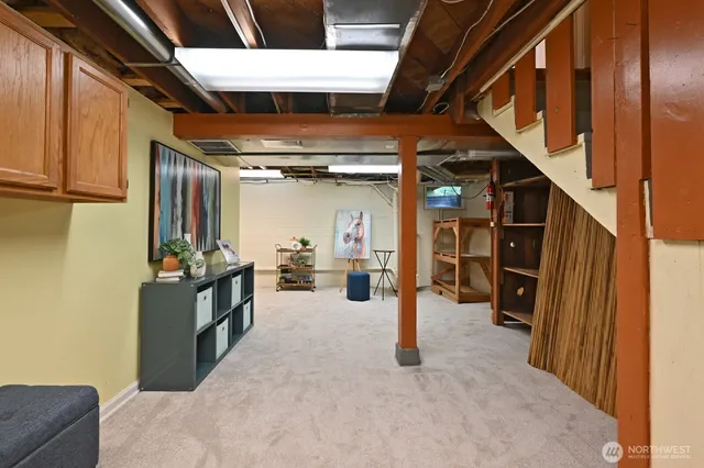 $1,190,000 | 8222 38th Avenue Northeast, Seattle, WA 98115