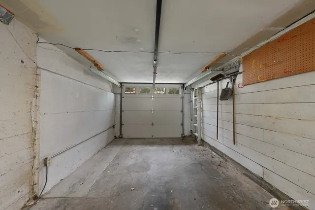 $1,190,000 | 8222 38th Avenue Northeast, Seattle, WA 98115