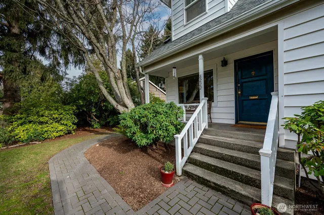 $1,190,000 | 8222 38th Avenue Northeast, Seattle, WA 98115