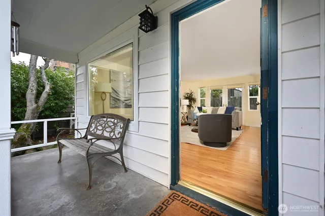 $1,190,000 | 8222 38th Avenue Northeast, Seattle, WA 98115