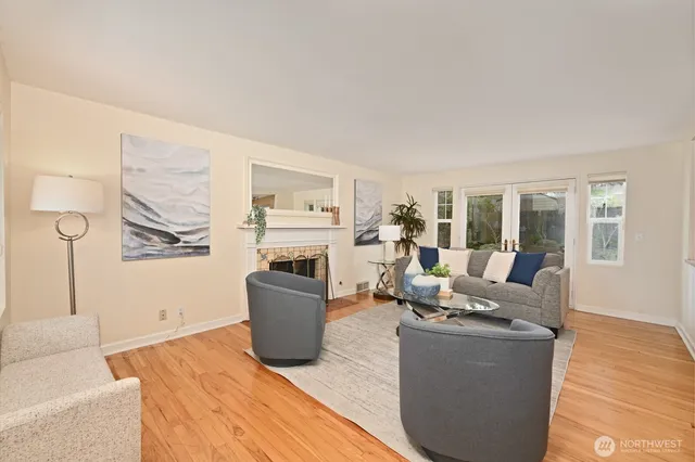 $1,190,000 | 8222 38th Avenue Northeast, Seattle, WA 98115