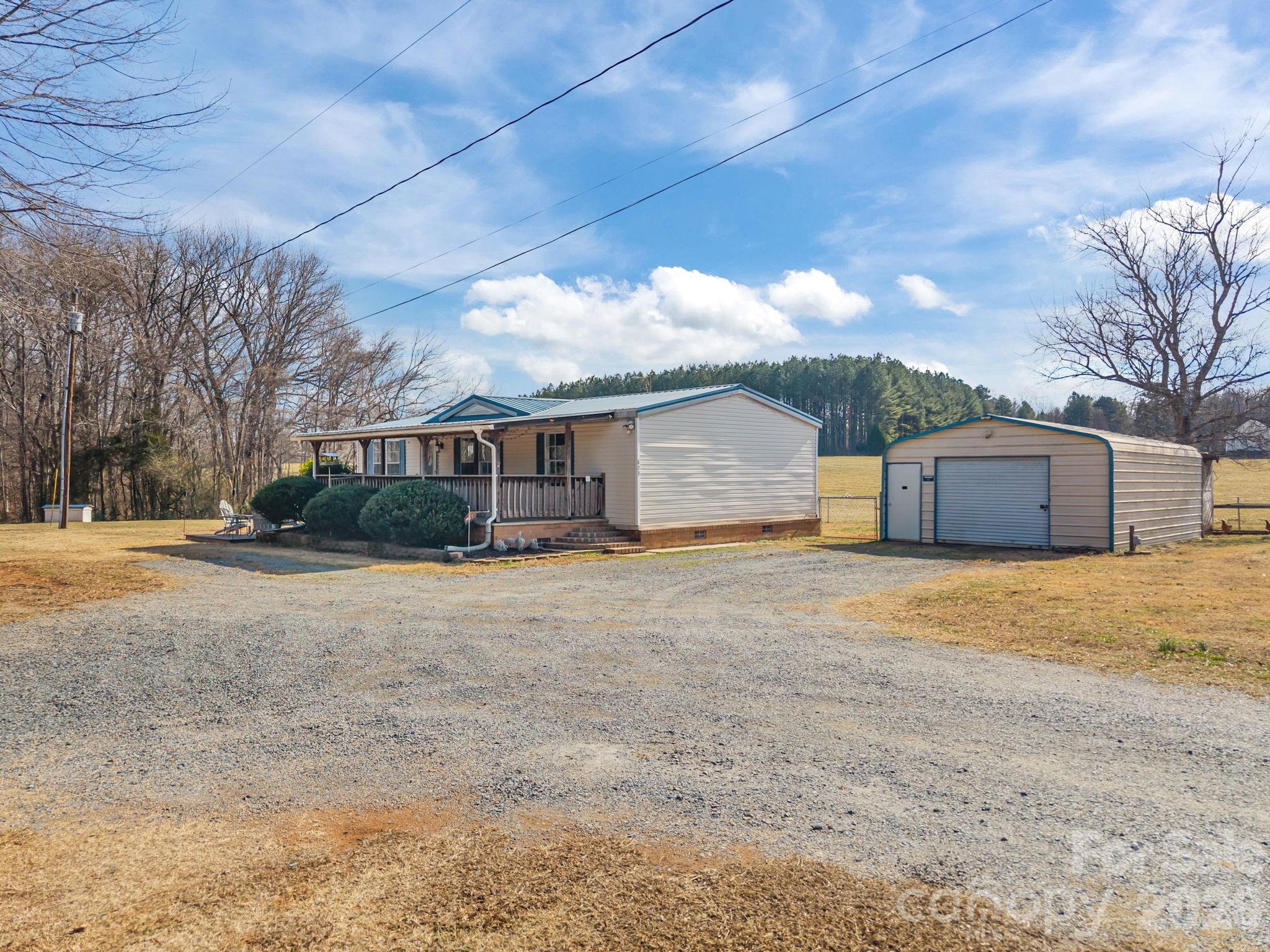 823 Glover Road Salisbury, NC 28146 - Photo 3 of 46