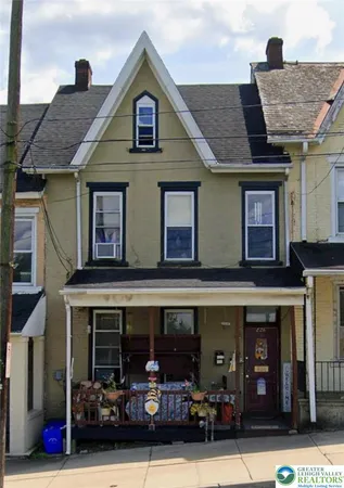 $1,695 | 228 West 3rd Street, Bethlehem, PA 18015