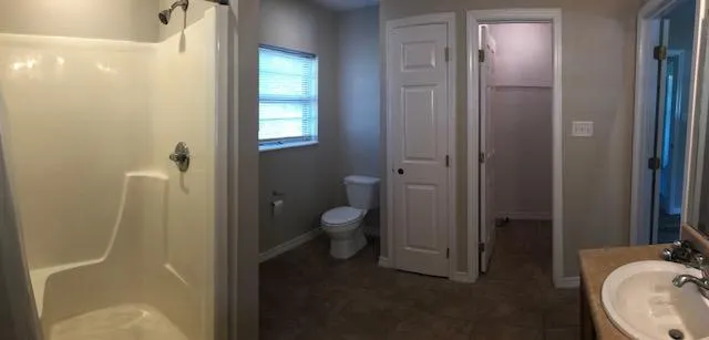 $2,000 | 420 Edge Avenue, Valparaiso, FL 32580