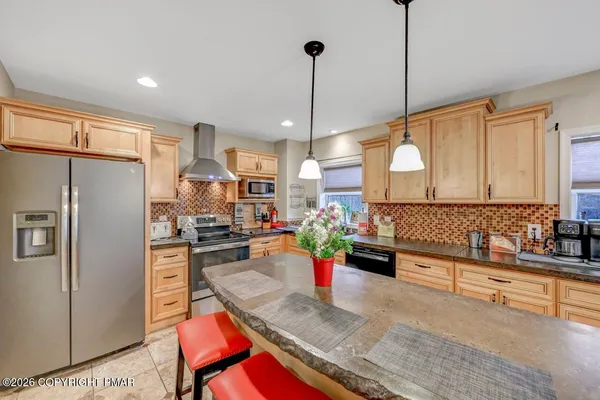 $595,000 | 6253 Paradise Valley Road, Mount Pocono, PA 18344