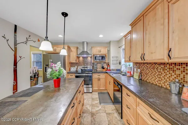 $595,000 | 6253 Paradise Valley Road, Mount Pocono, PA 18344