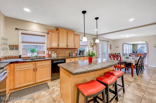 $595,000 | 6253 Paradise Valley Road, Mount Pocono, PA 18344