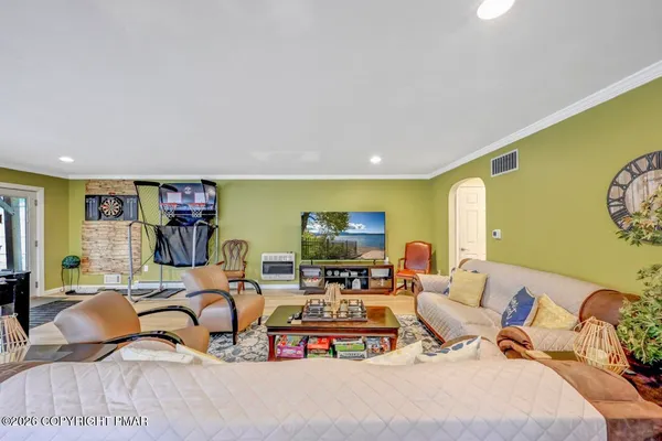 $595,000 | 6253 Paradise Valley Road, Mount Pocono, PA 18344