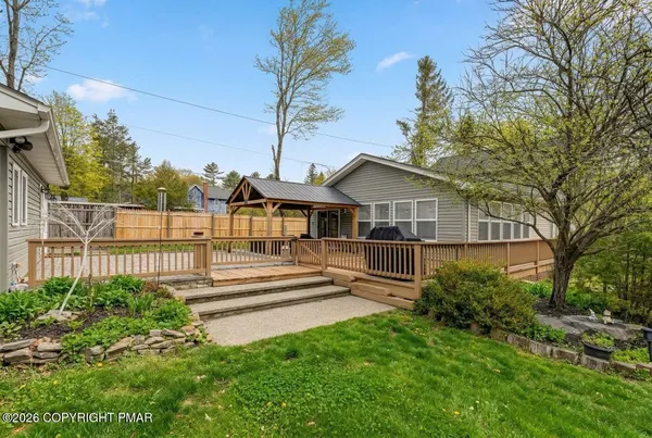 $595,000 | 6253 Paradise Valley Road, Mount Pocono, PA 18344