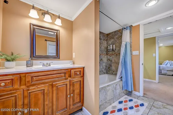 $595,000 | 6253 Paradise Valley Road, Mount Pocono, PA 18344