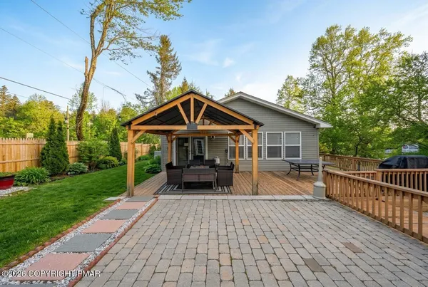 $595,000 | 6253 Paradise Valley Road, Mount Pocono, PA 18344