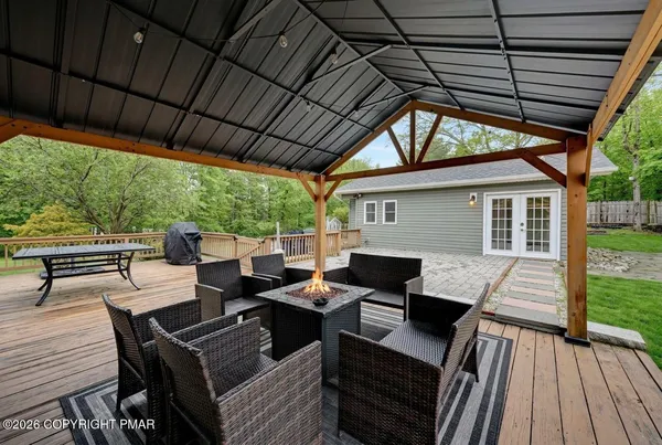 $595,000 | 6253 Paradise Valley Road, Mount Pocono, PA 18344