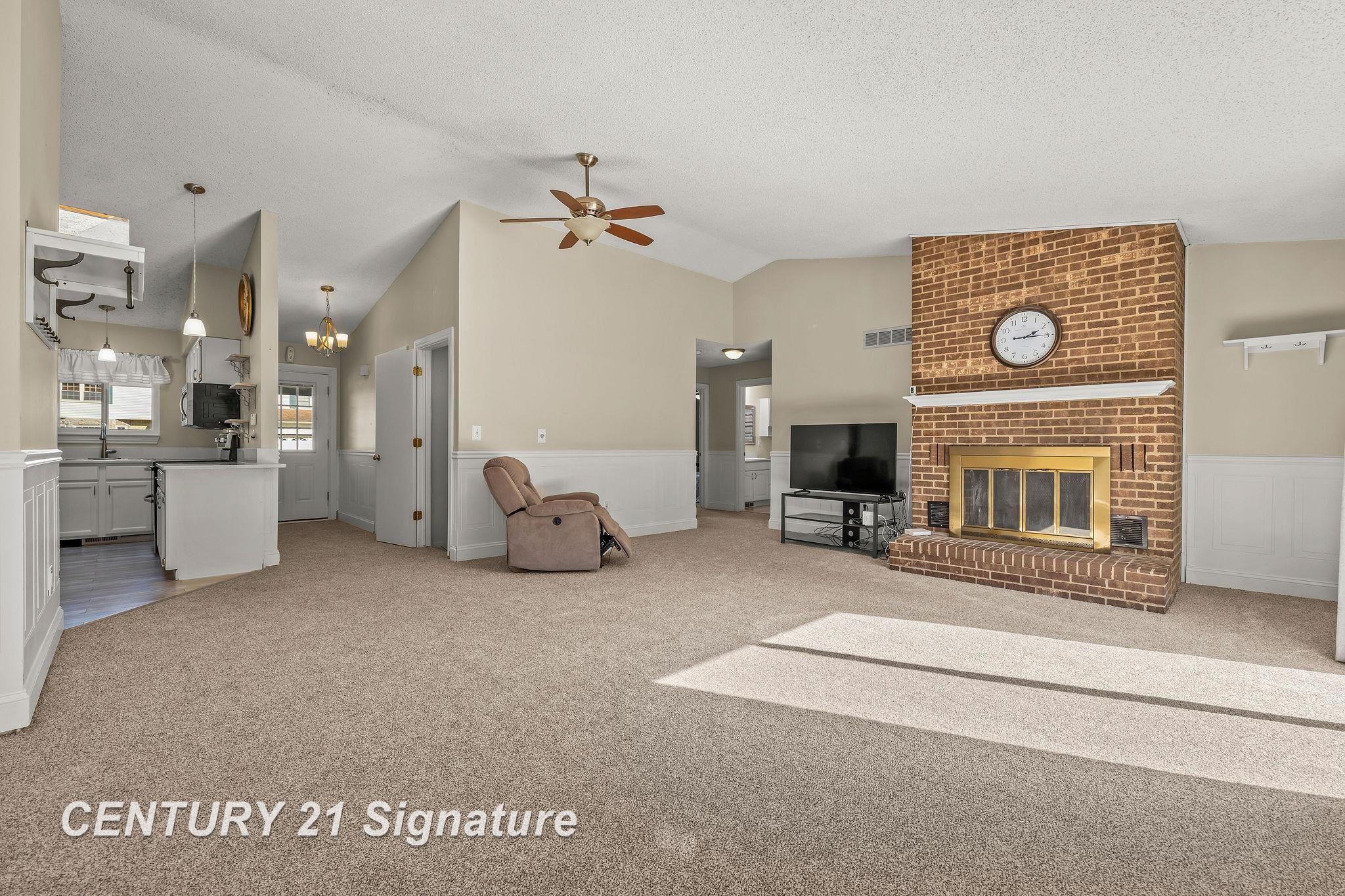 22341 Mill Road Novi, MI 48375 - Photo 13 of 37 50159179-8652100c-bc9b-4ff6-8773-2830ec4bec52.JPG