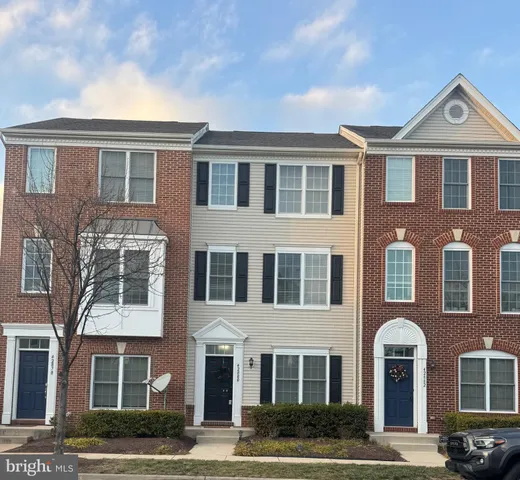 $518,000 | 42880 Pamplin Terrace, Chantilly, VA 20152