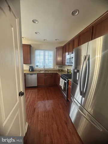 $518,000 | 42880 Pamplin Terrace, Chantilly, VA 20152